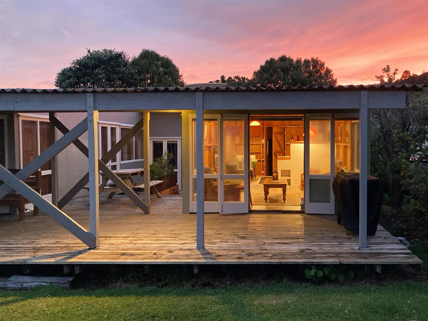 20 Owai Avenue, Teal Bay, Oakura Coast